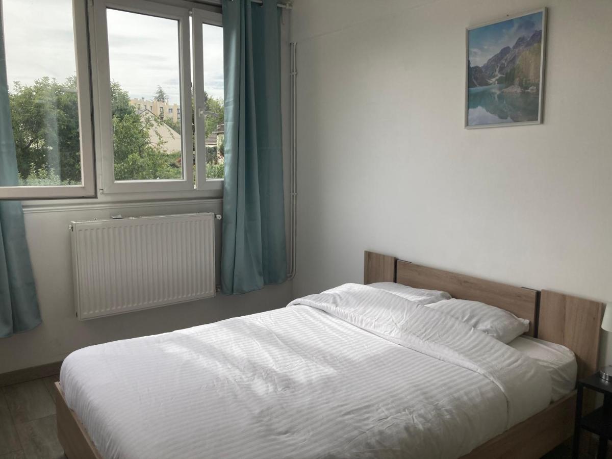 Appartement Ensoleille Palaiseau Exteriör bild