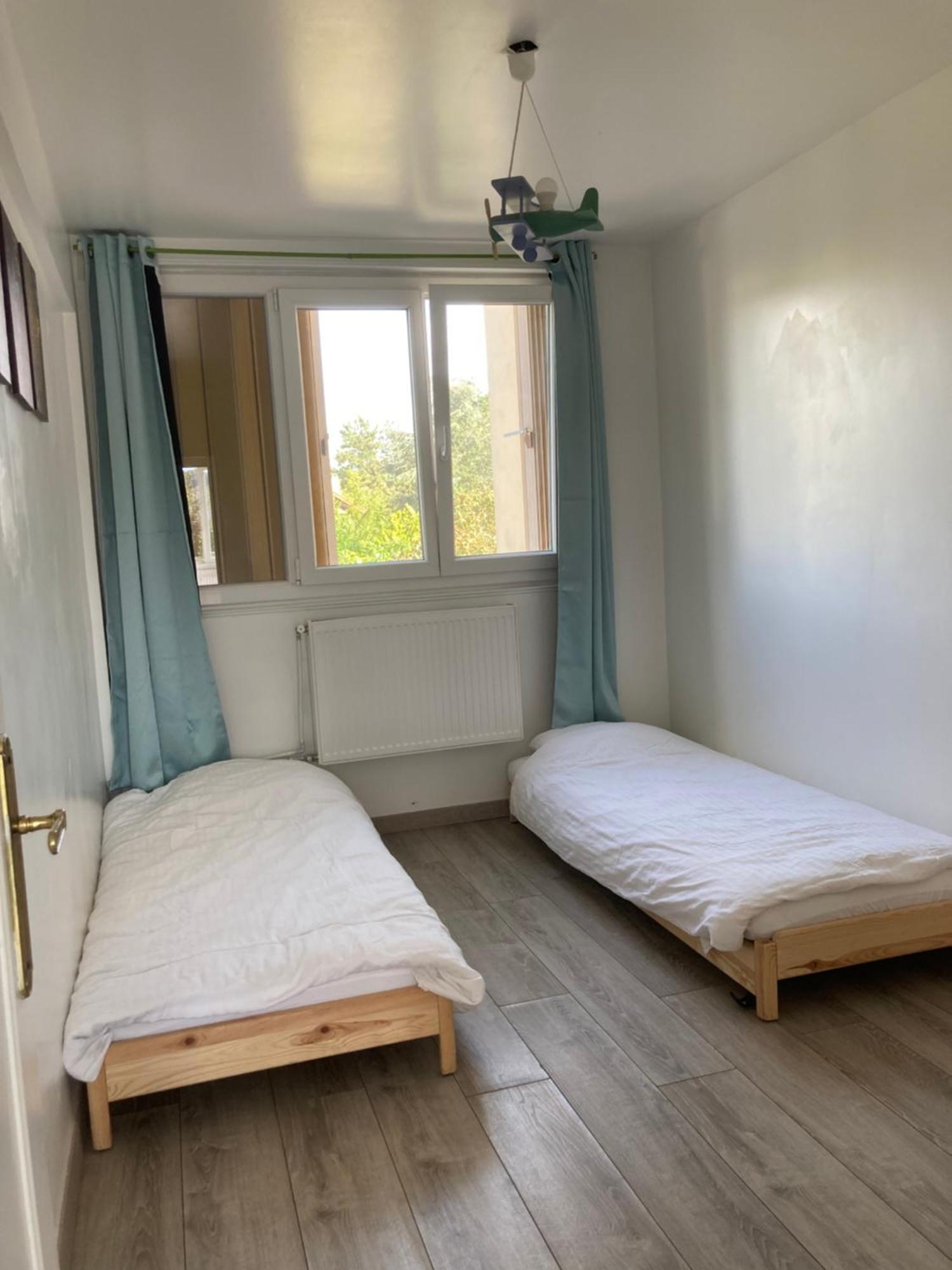 Appartement Ensoleille Palaiseau Exteriör bild