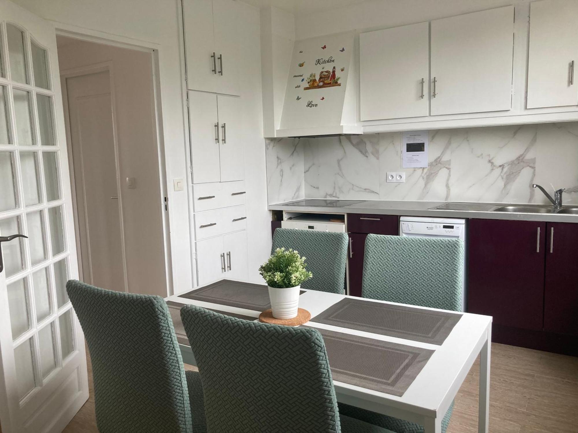 Appartement Ensoleille Palaiseau Exteriör bild